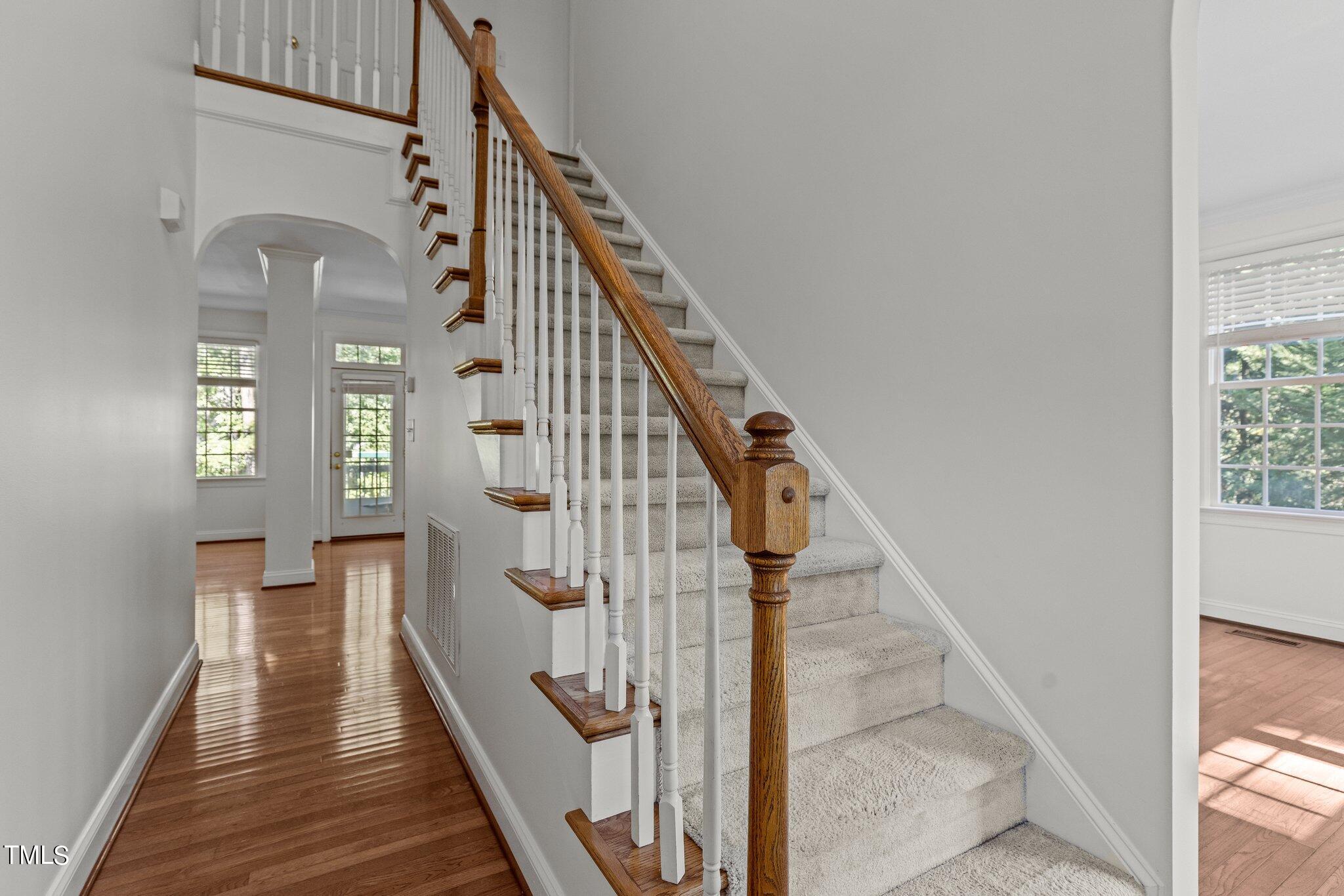 2 Piney Ridge Court Property Photo 2