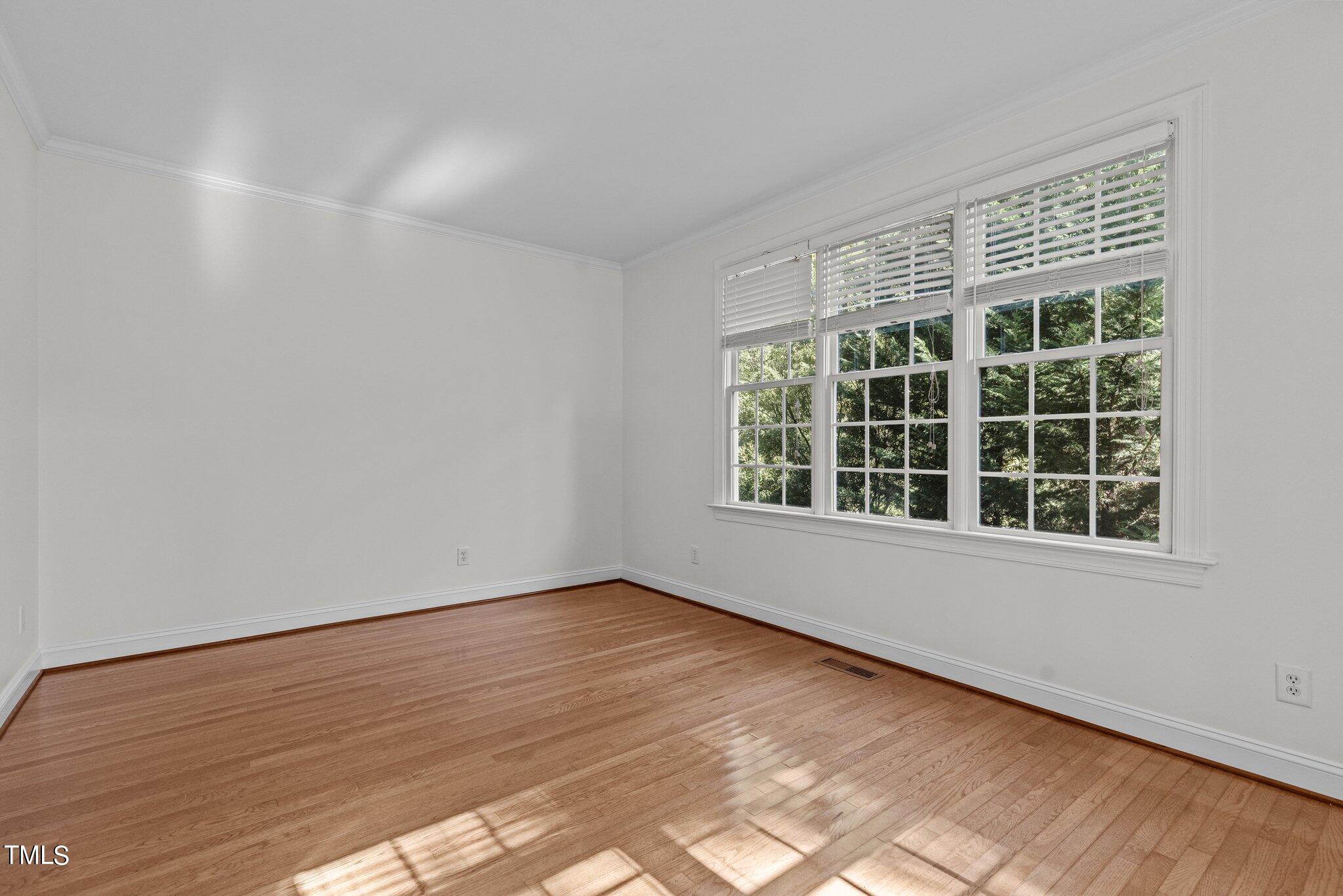 2 Piney Ridge Court Property Photo 5