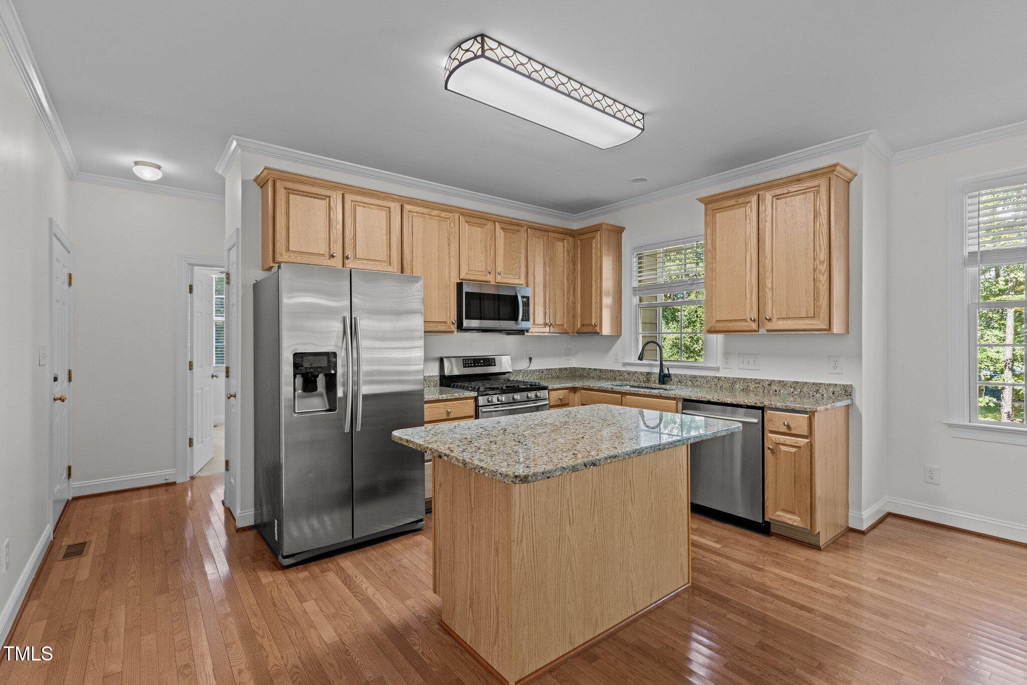 2 Piney Ridge Court Property Photo 13