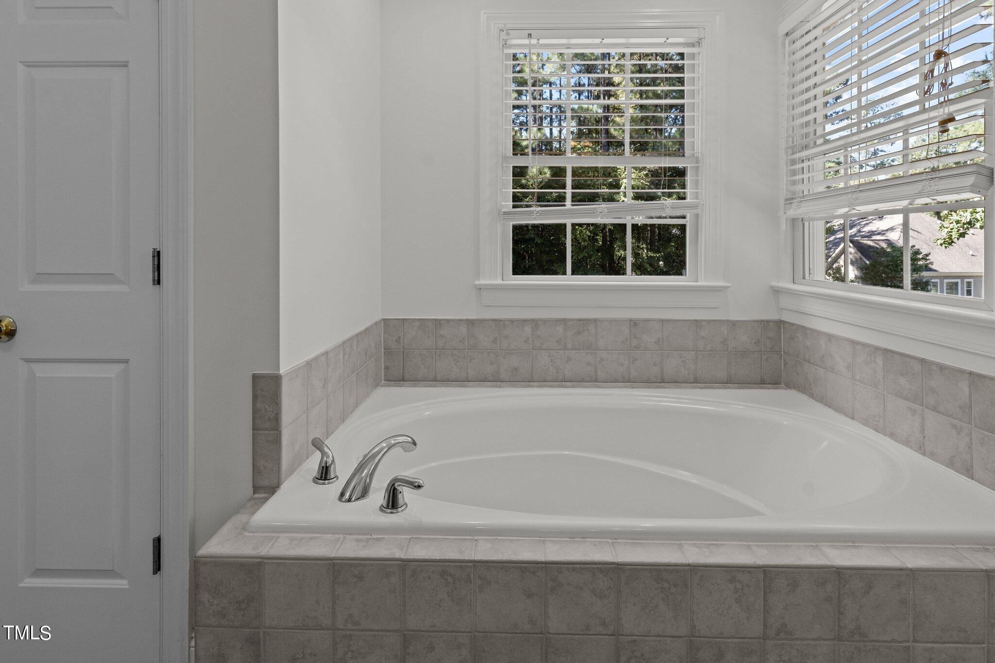 2 Piney Ridge Court Property Photo 23