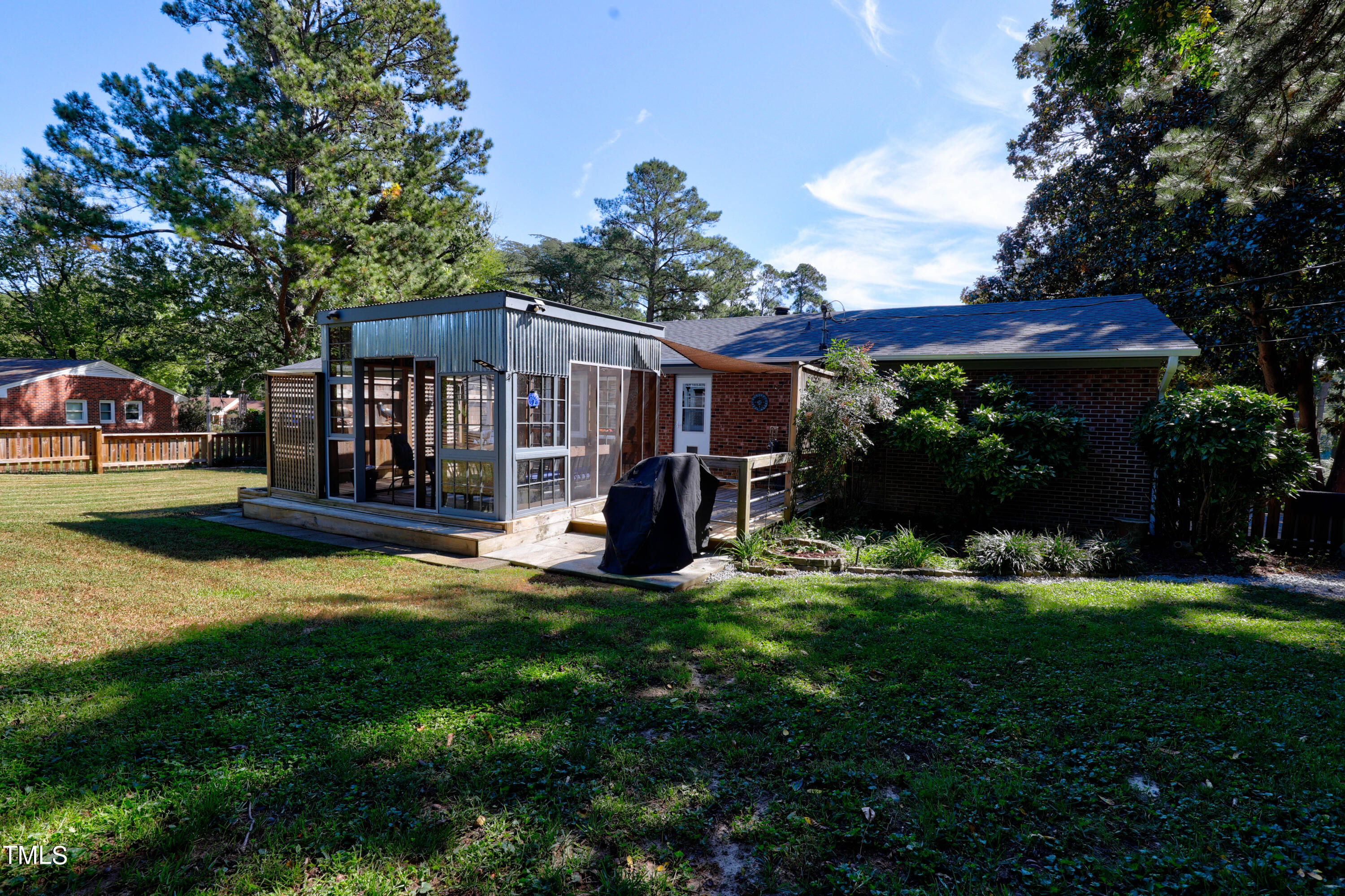 404 Lakeside Drive Property Photo 28