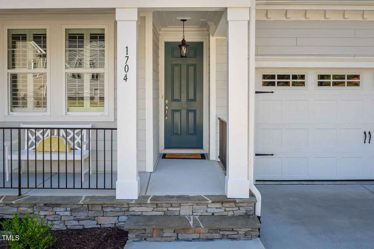 1704 Castling Court Property Photo 2
