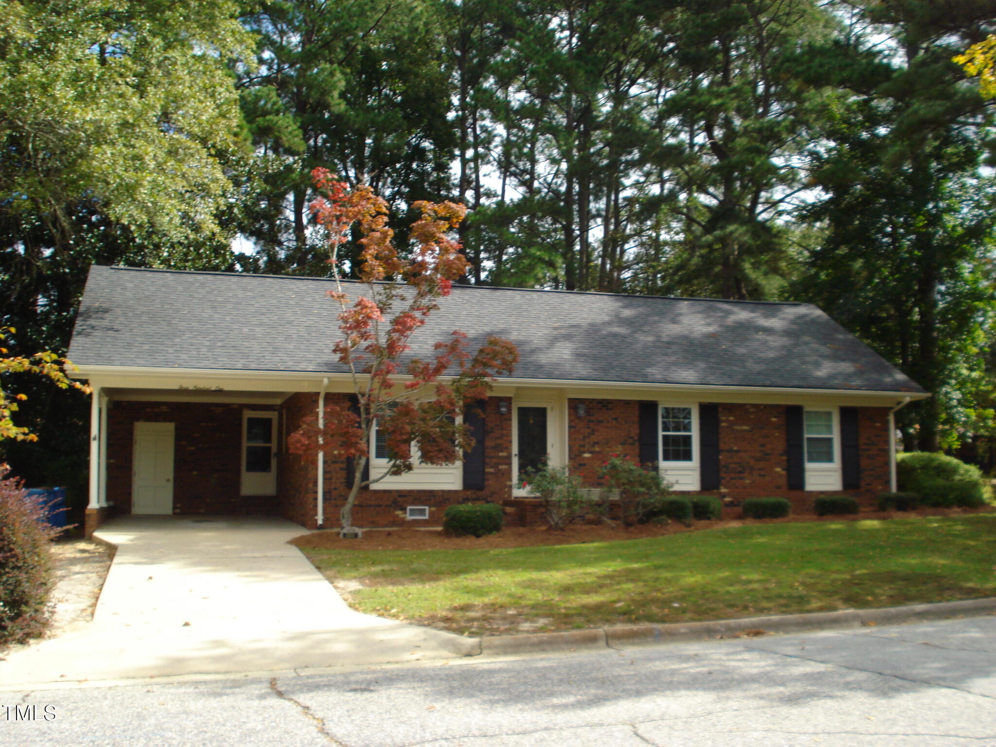 301 Briarcliff Drive Property Photo 2