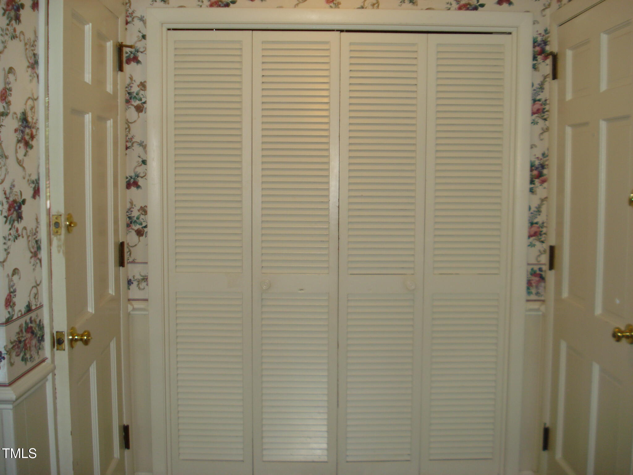 301 Briarcliff Drive Property Photo 5