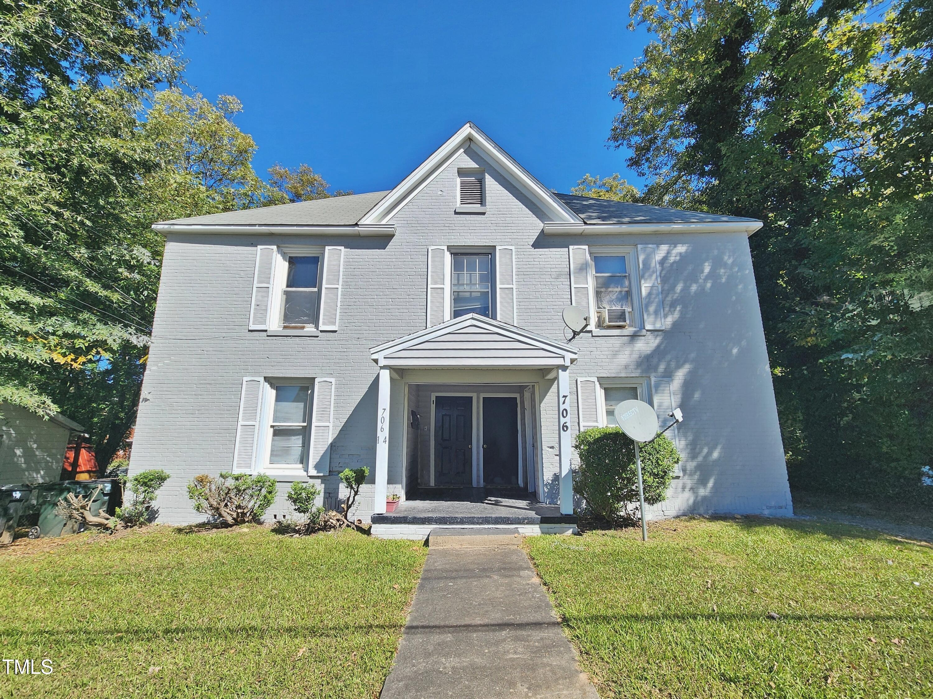 706 Maple Avenue Property Photo