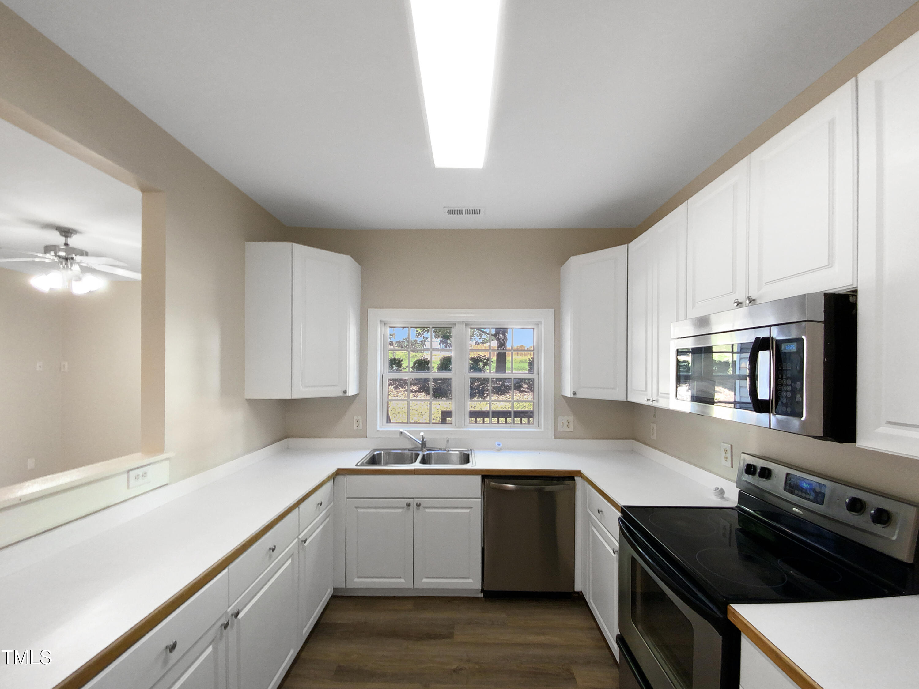 4223 Standing Rock Way Property Photo 6