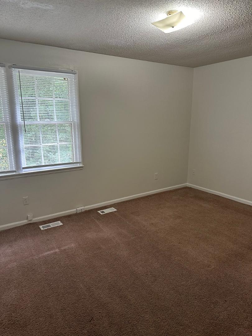 8711 Chapel Hill Road Apt B Property Photo 7