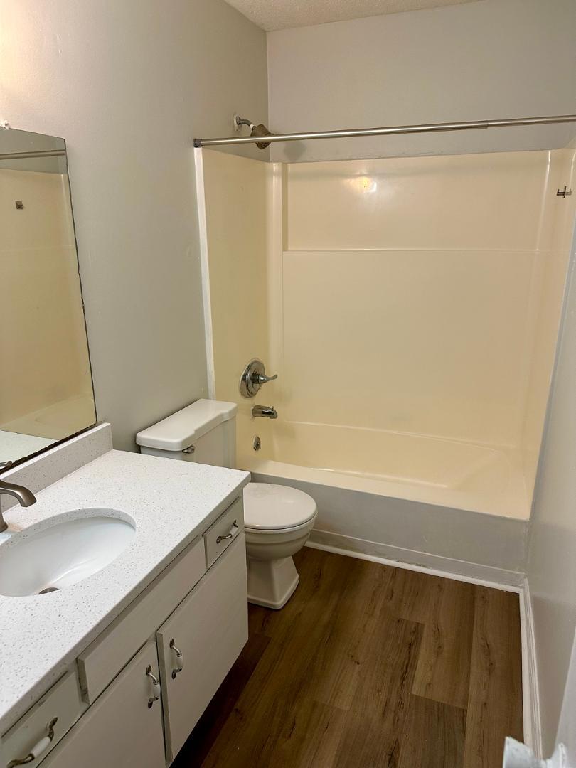 8711 Chapel Hill Road Apt B Property Photo 8