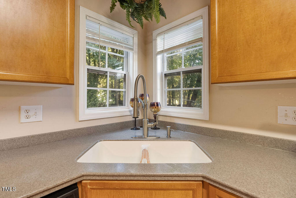 65 Applegate Drive Property Photo 17