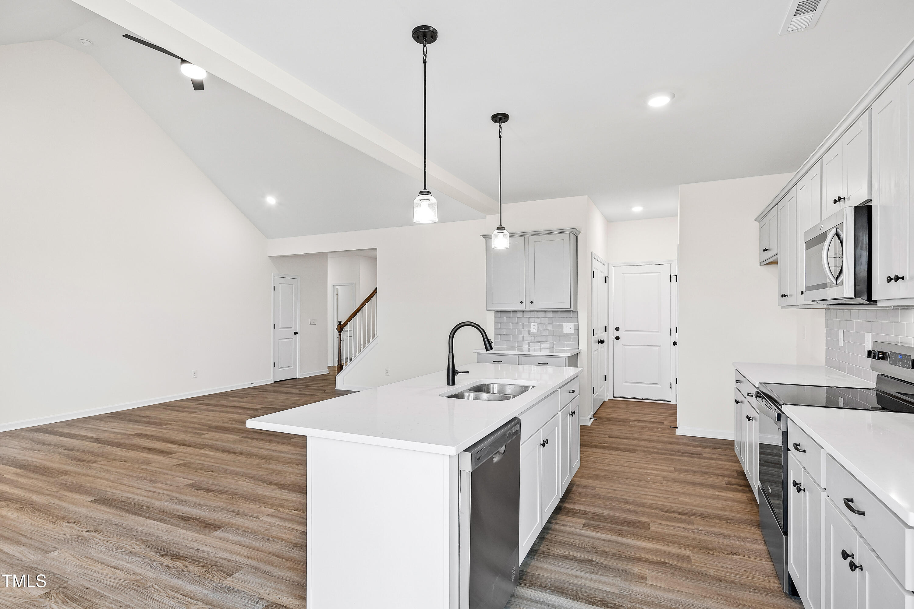 420 Oak Park Boulevard Property Photo 10