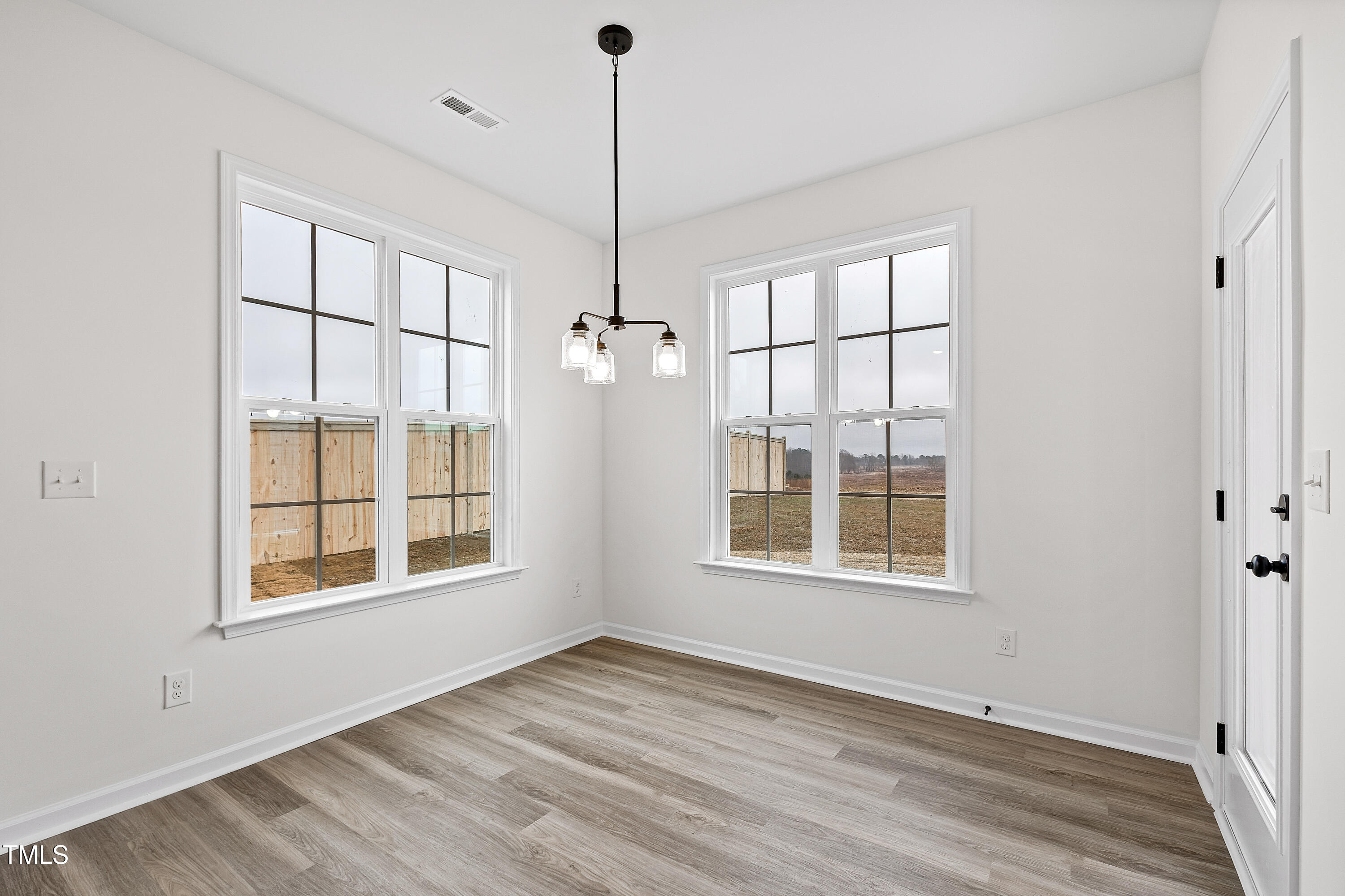 420 Oak Park Boulevard Property Photo 16