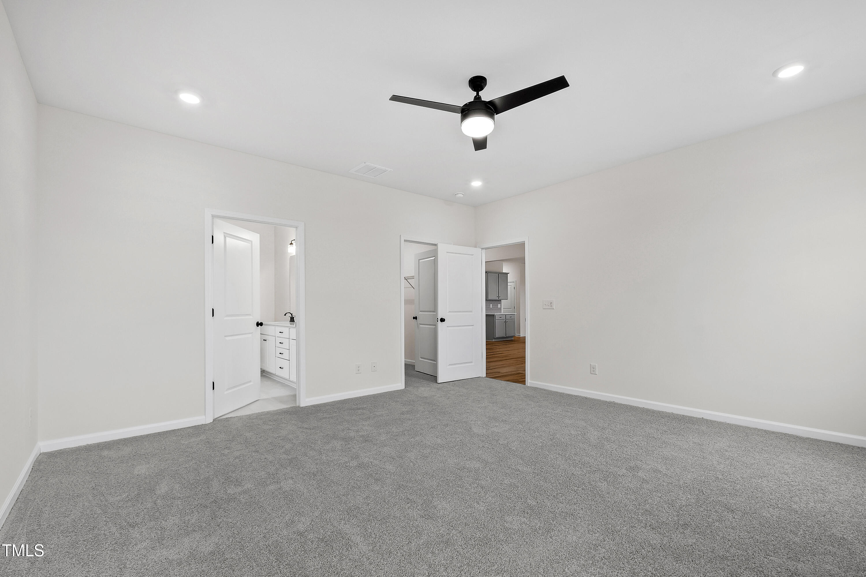 420 Oak Park Boulevard Property Photo 20