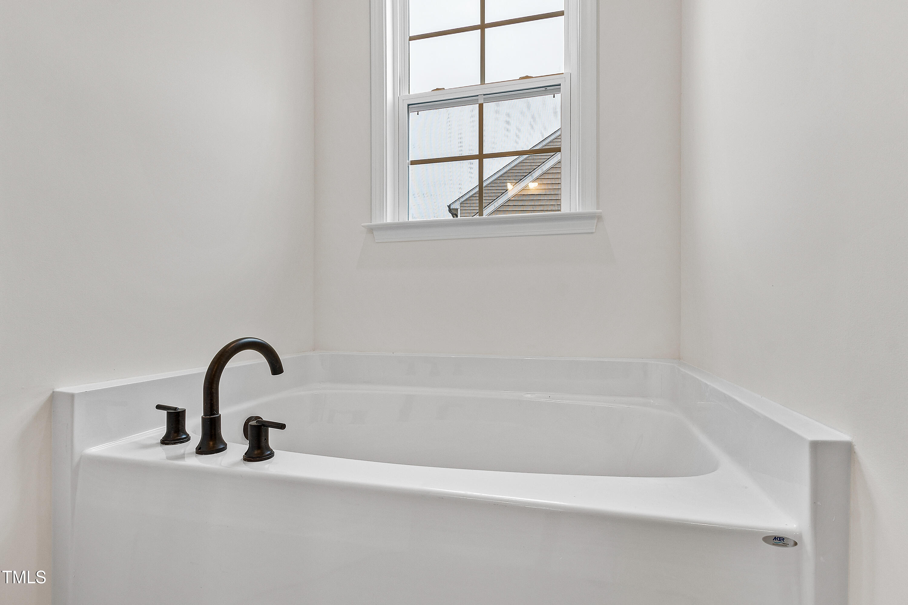 420 Oak Park Boulevard Property Photo 24