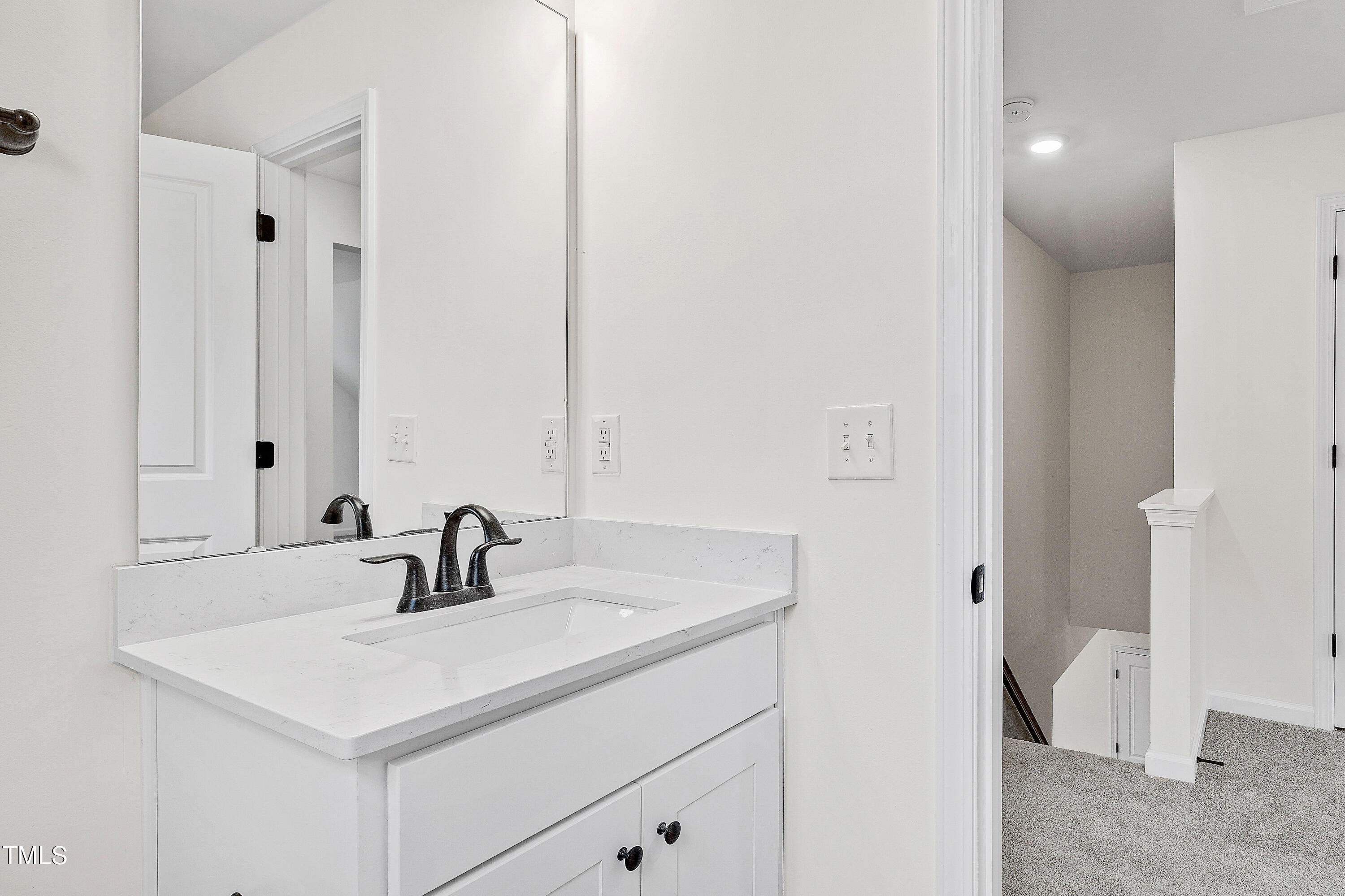 420 Oak Park Boulevard Property Photo 38
