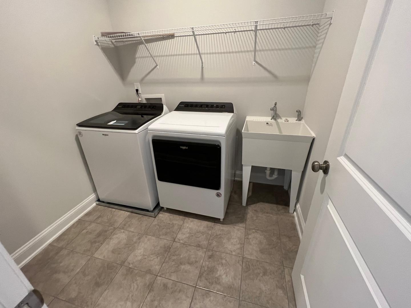 1006 Falling Rock Place Property Photo 15