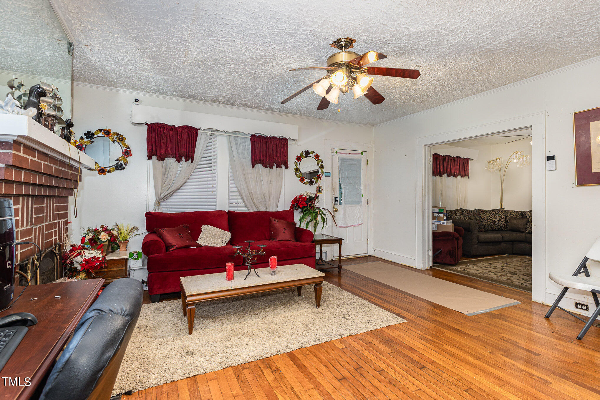 415 N Hyde Park Avenue Property Photo 5