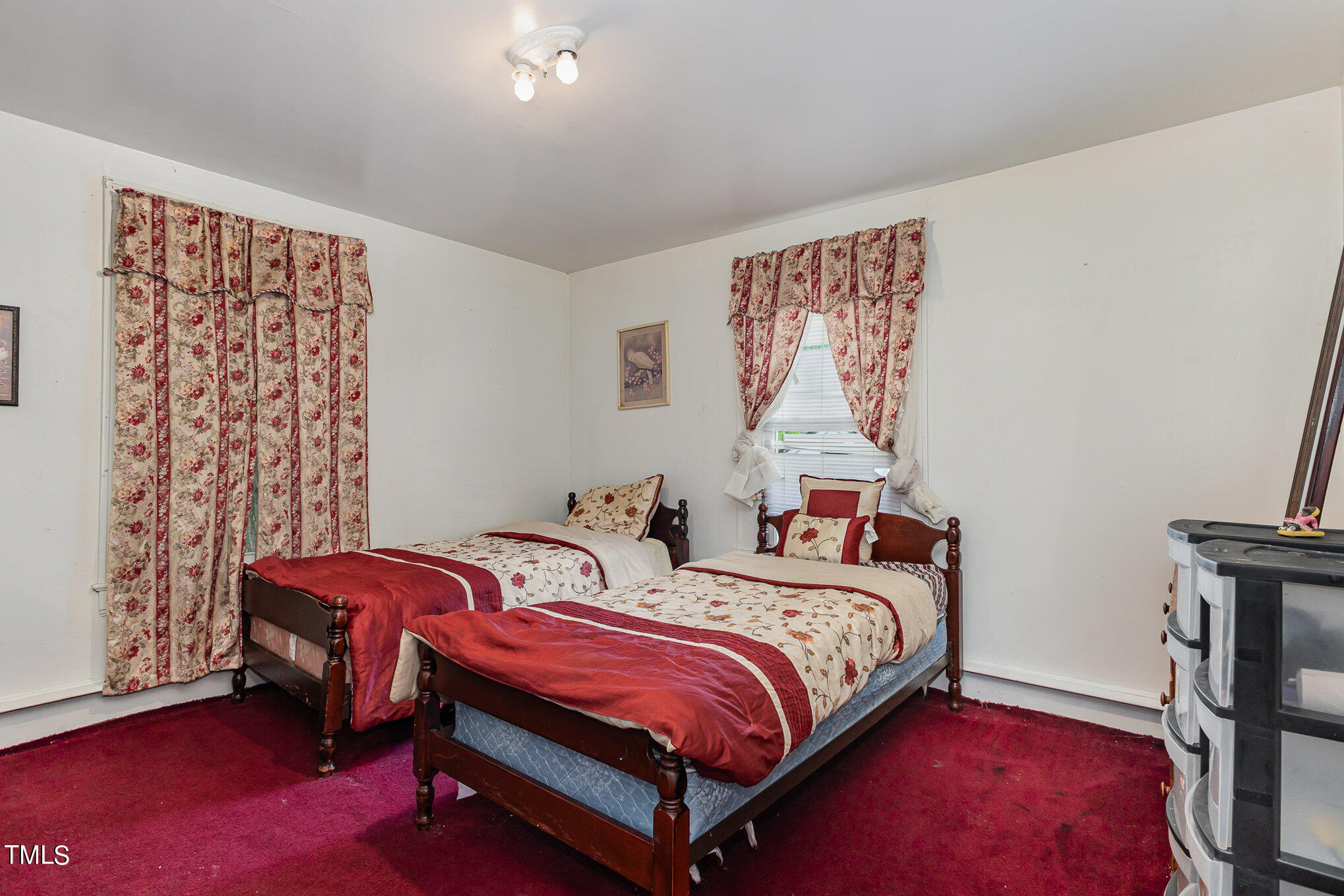415 N Hyde Park Avenue Property Photo 15