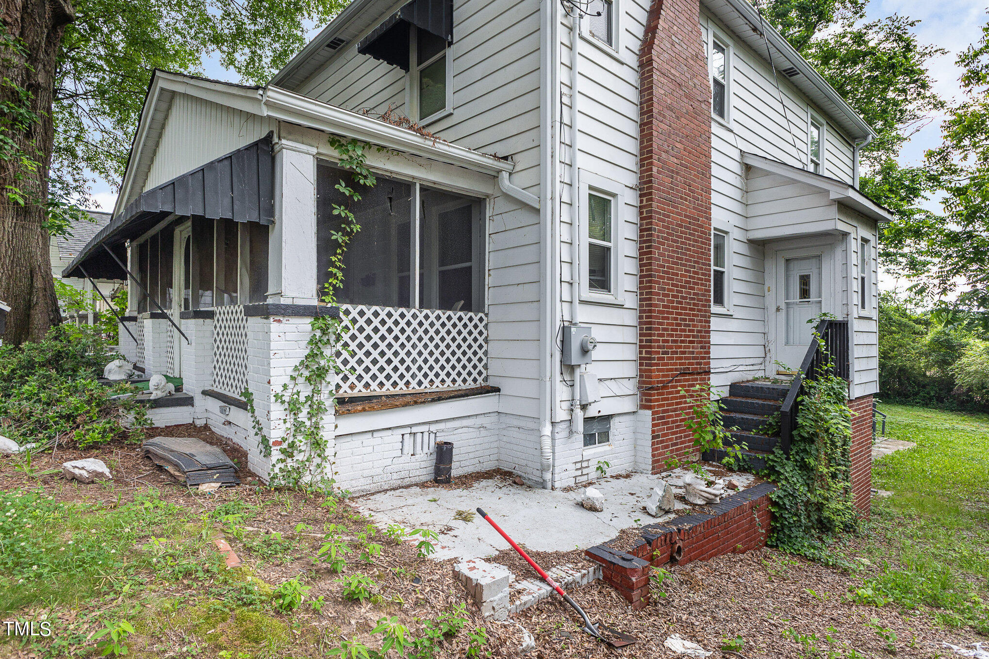 415 N Hyde Park Avenue Property Photo 26