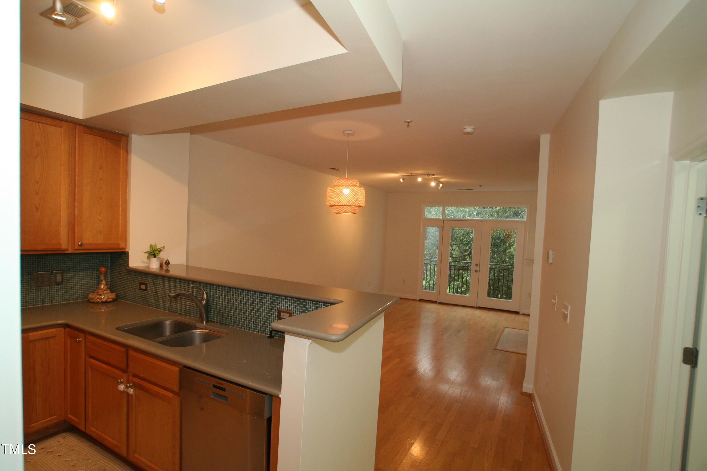 1001 Hillsborough Street # 304 Property Photo 24
