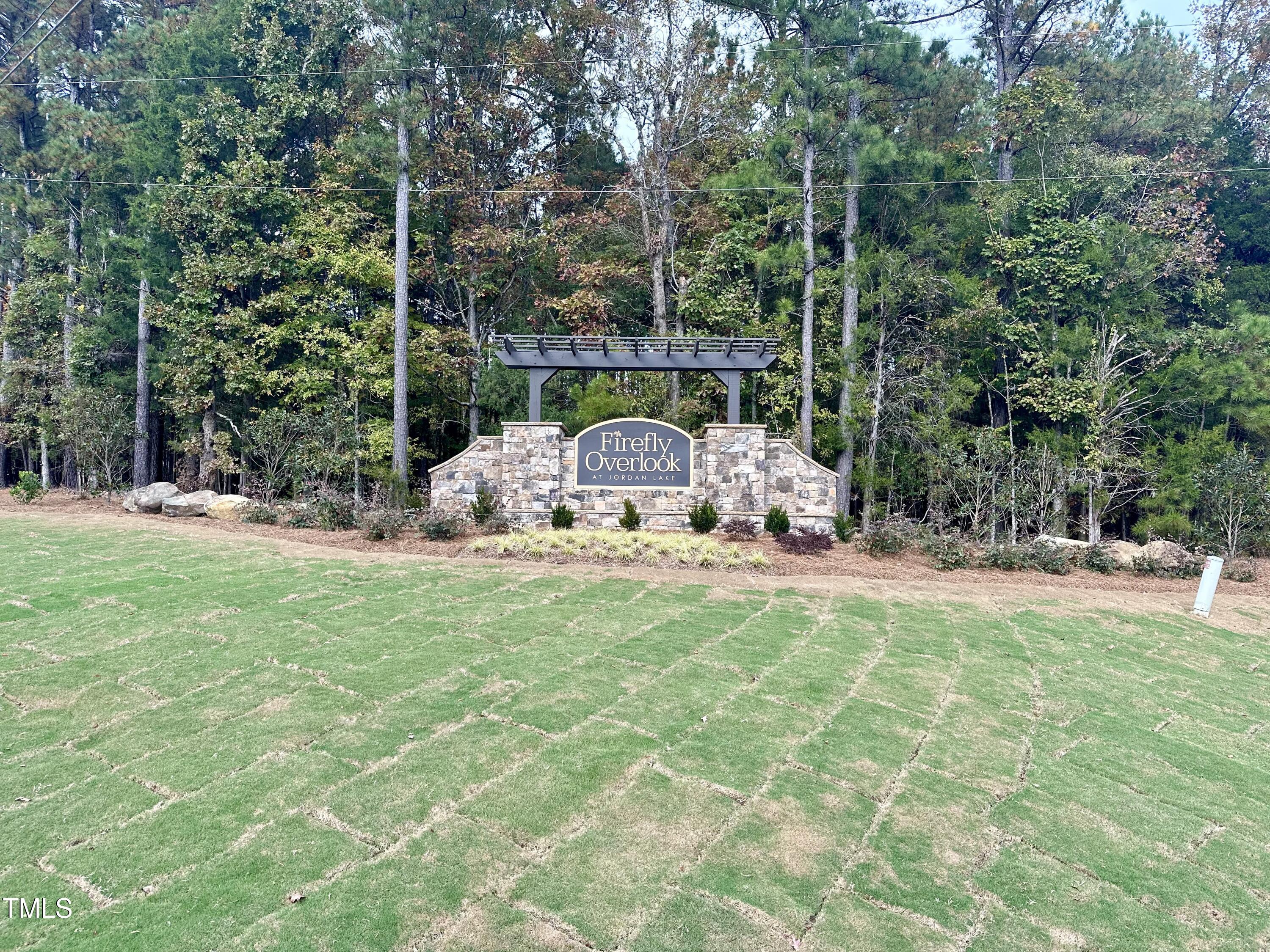18 White Sound Way Property Photo 3