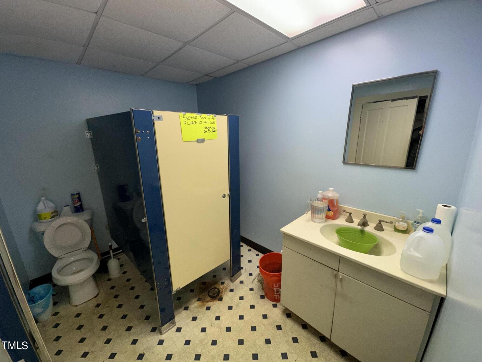 707 E Webb Avenue Property Photo 12