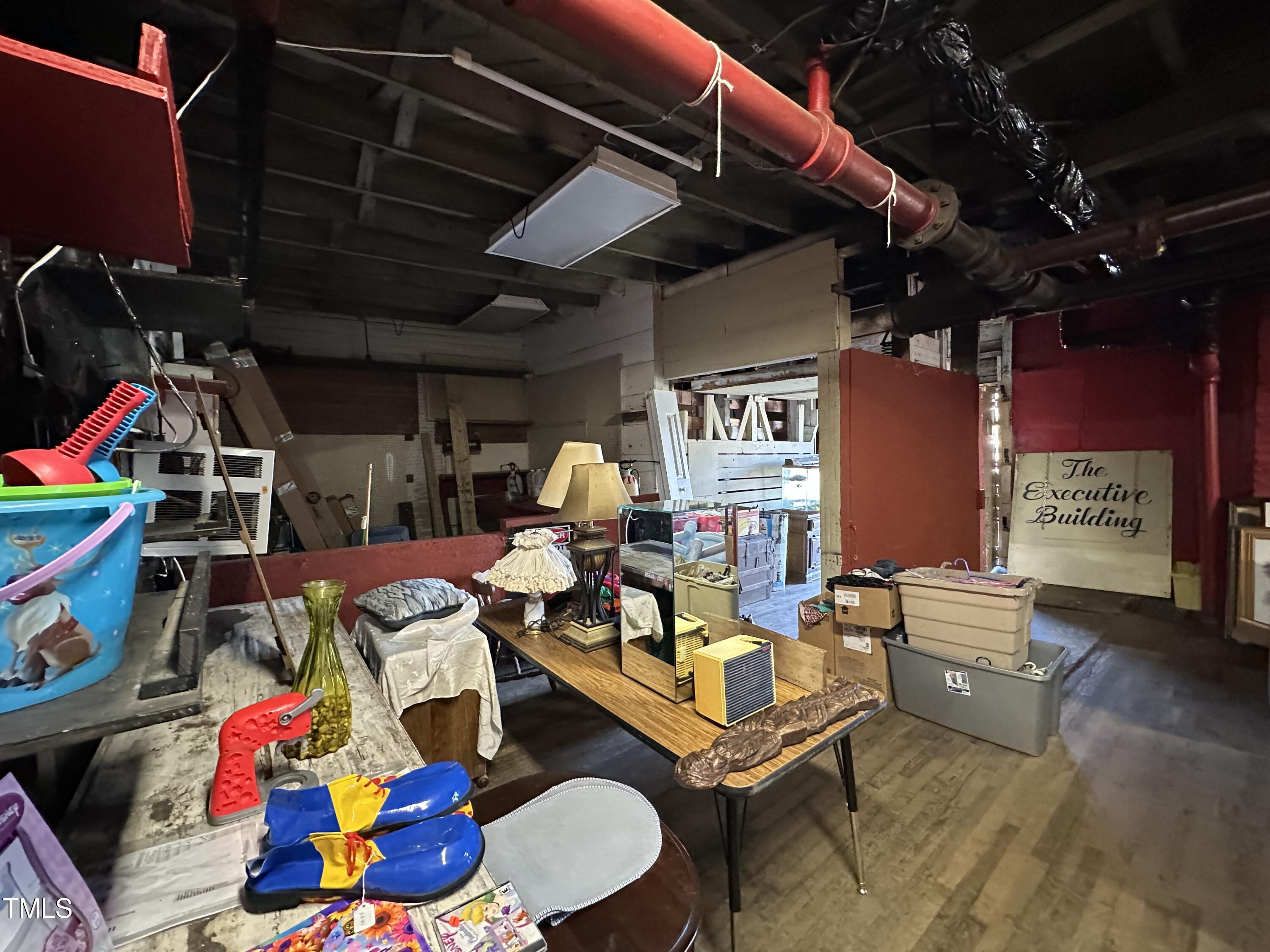707 E Webb Avenue Property Photo 15