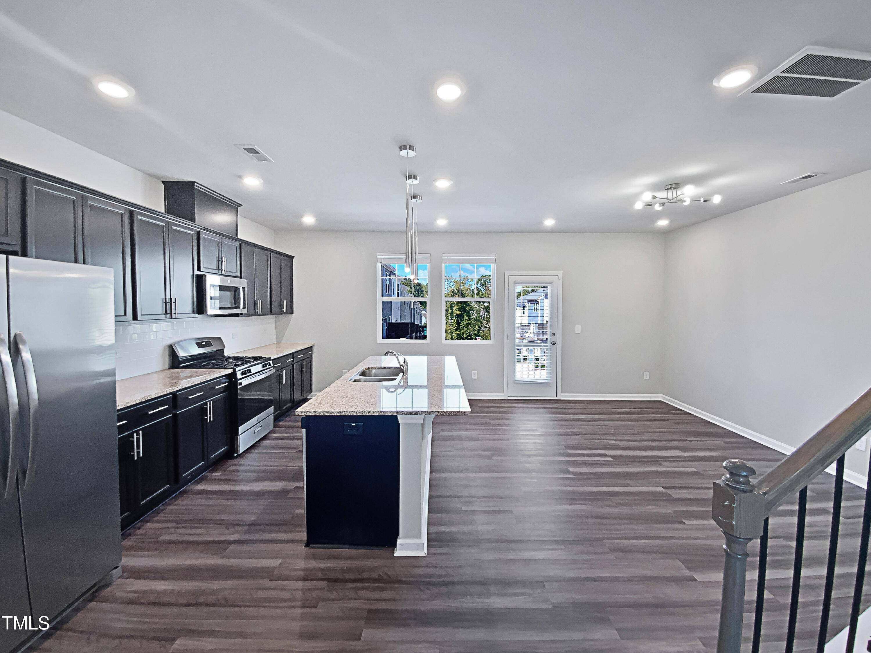 607 Traditions Grande Boulevard Property Photo 6