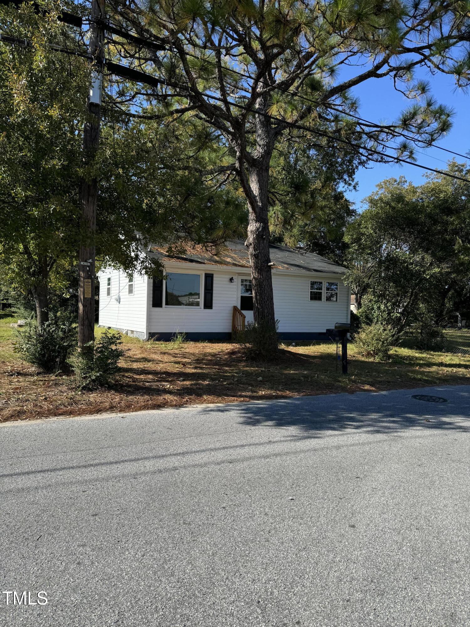 913 Greenleaf Street Property Photo