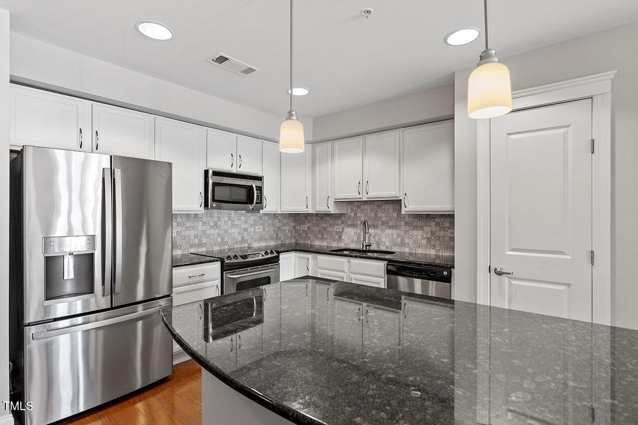222 Glenwood Avenue # 508 Property Photo