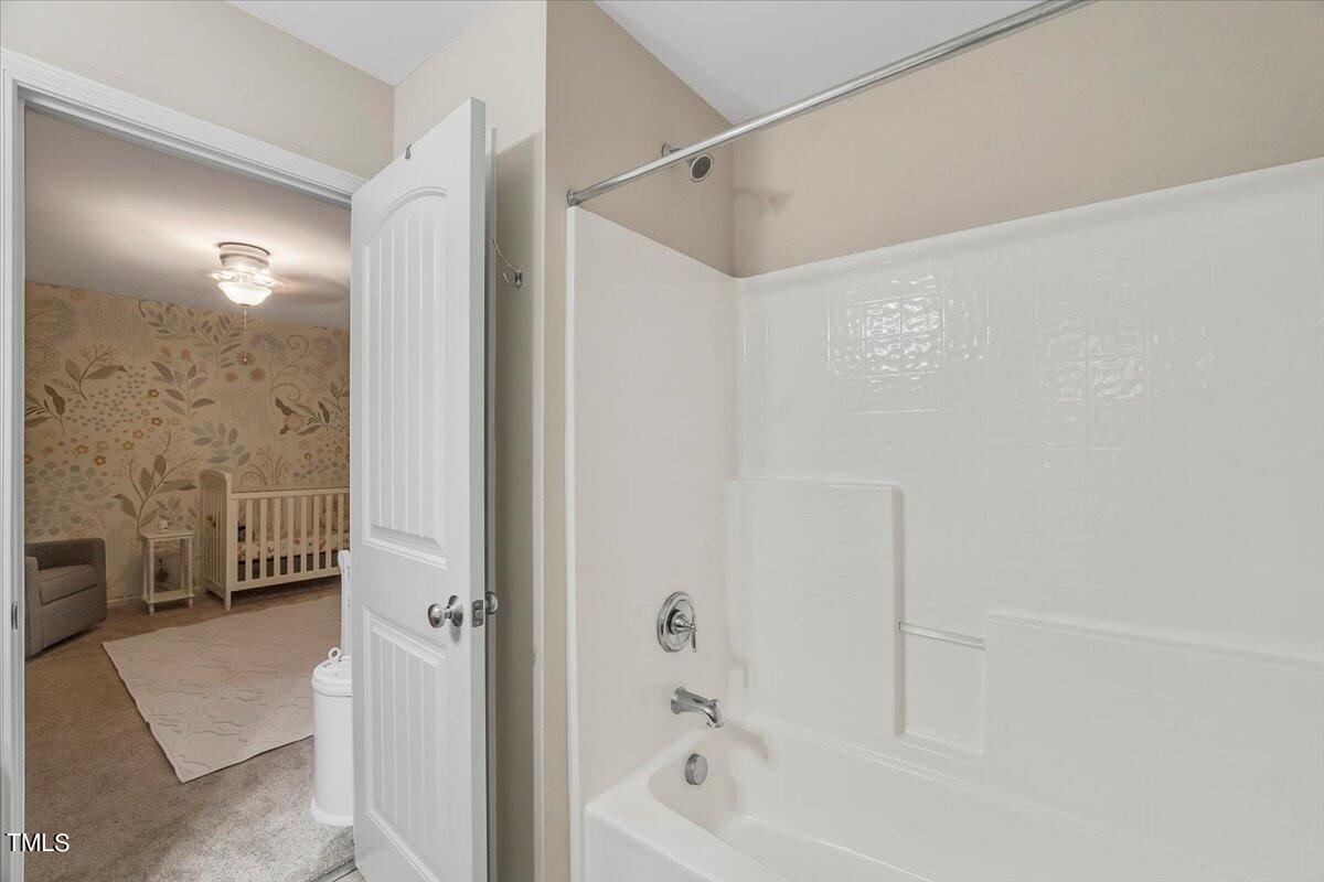 4616 Altha Street Property Photo 23