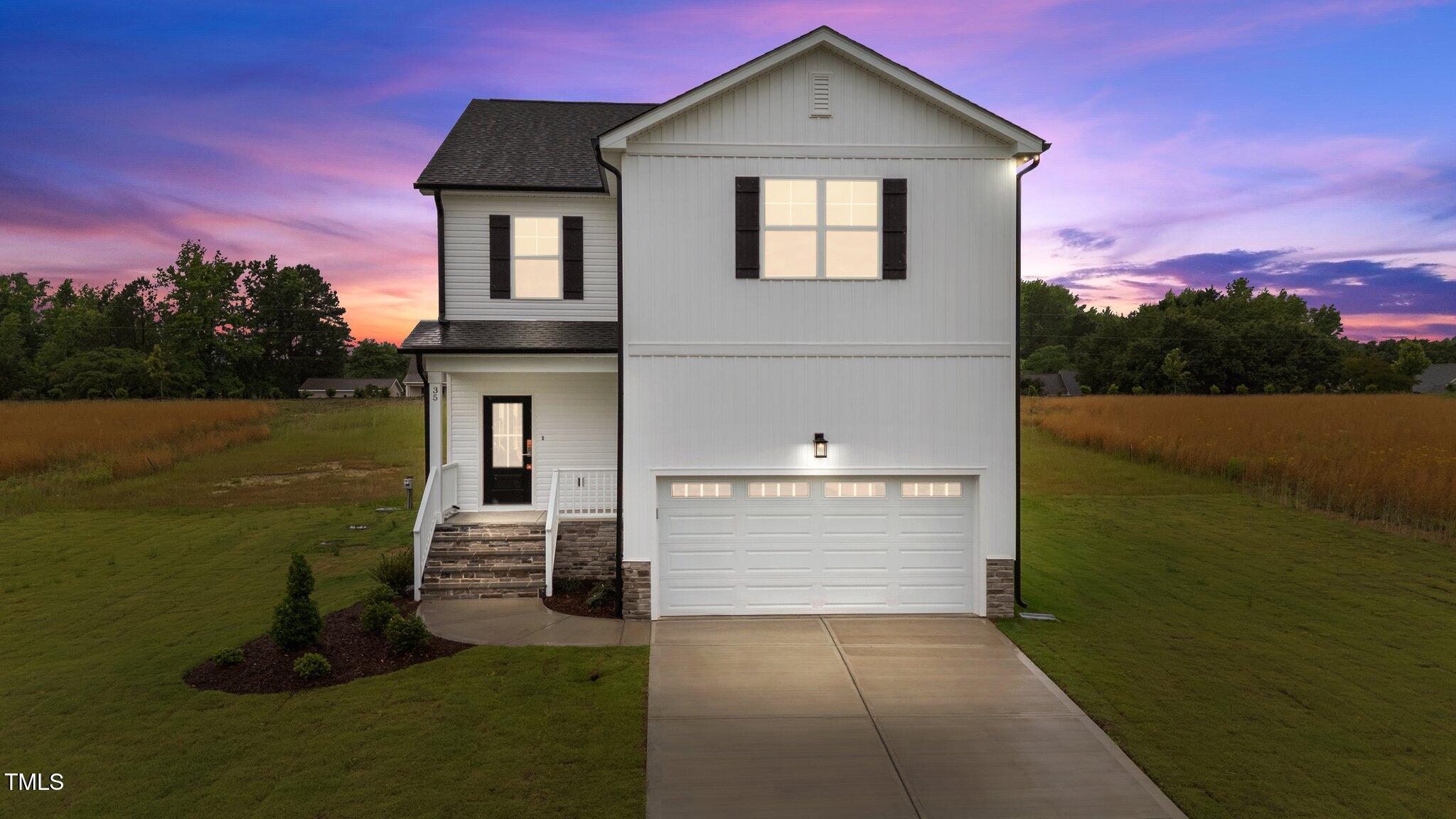 35 Diamond Creek Drive Property Photo 1
