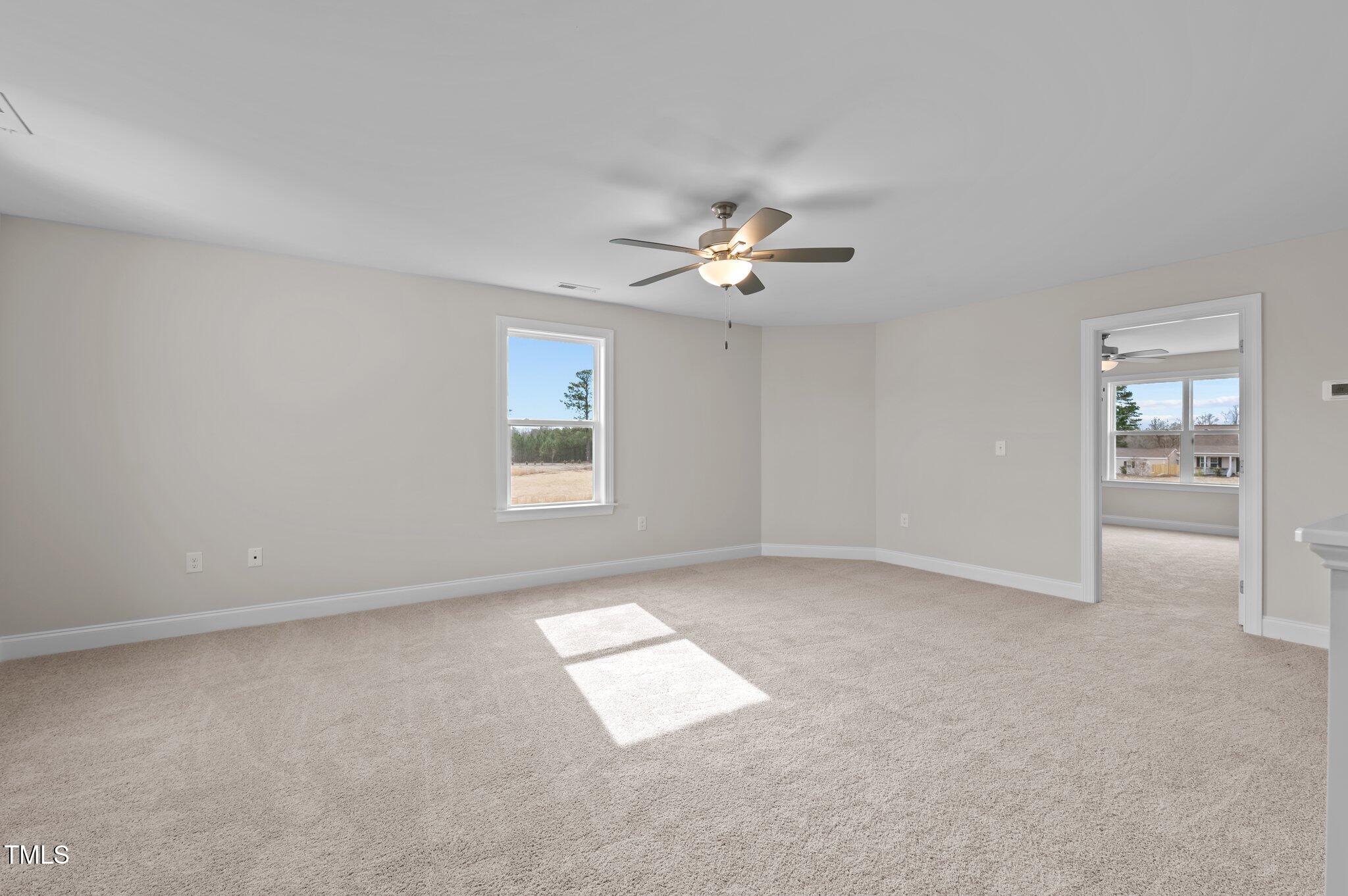 35 Diamond Creek Drive Property Photo 18