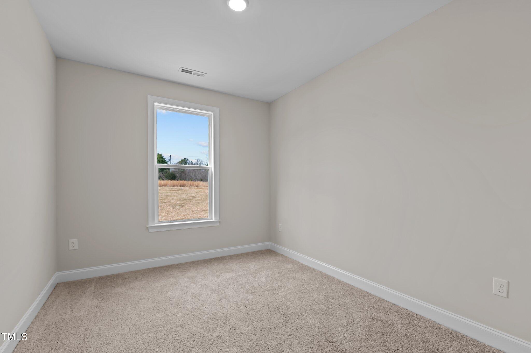 35 Diamond Creek Drive Property Photo 19