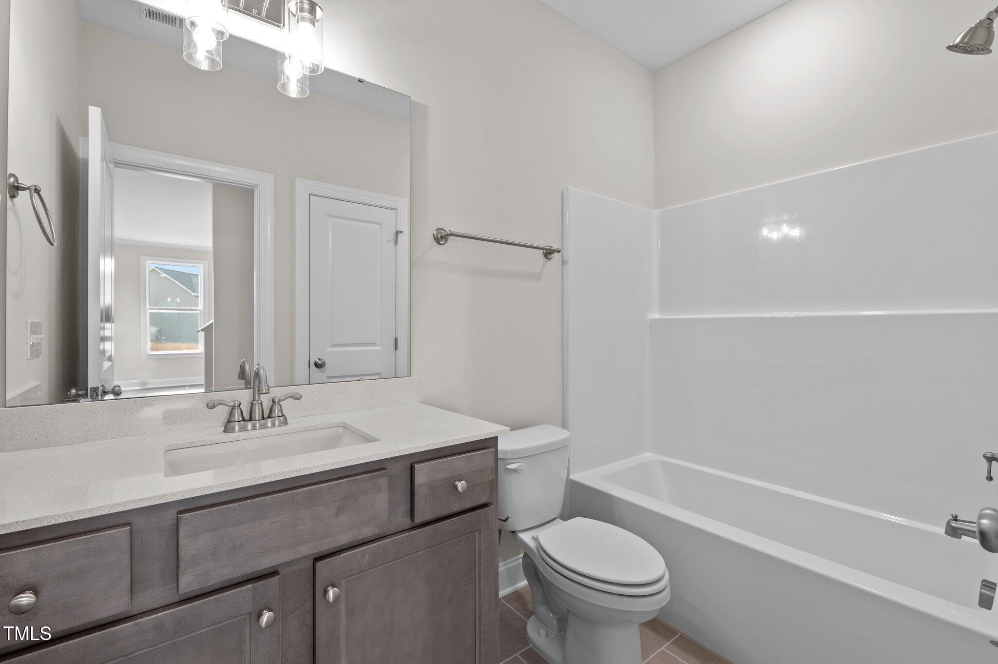 35 Diamond Creek Drive Property Photo 20
