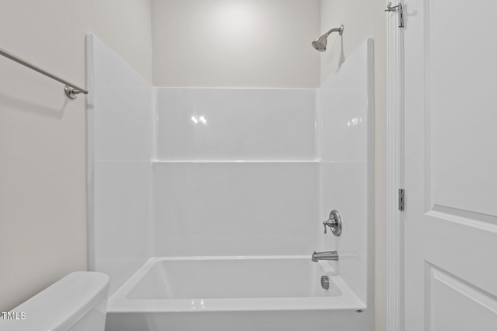 35 Diamond Creek Drive Property Photo 21