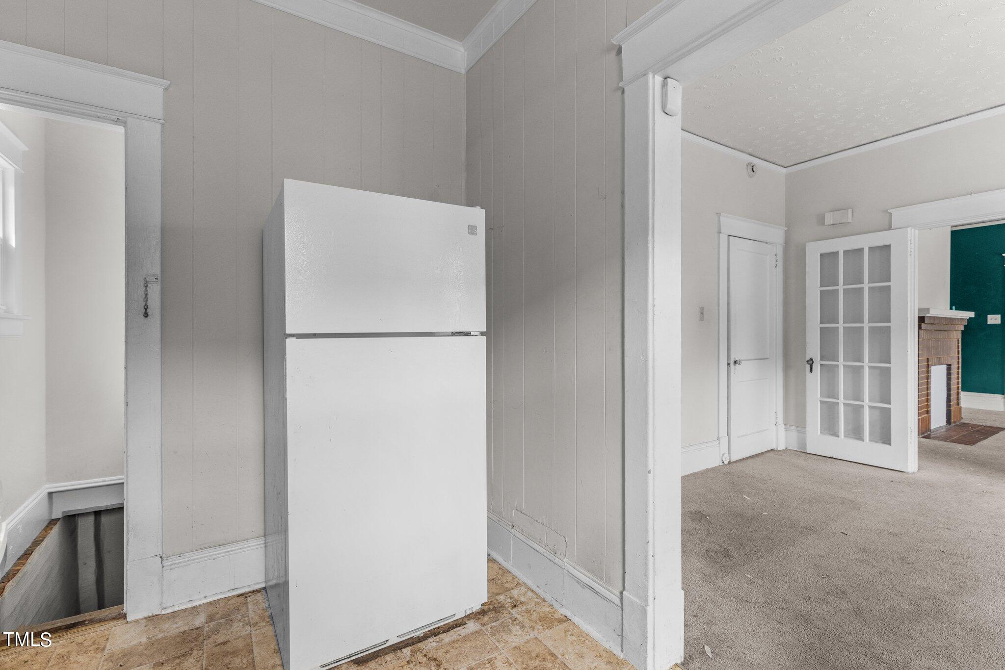 810 E Edenton Street Property Photo 11