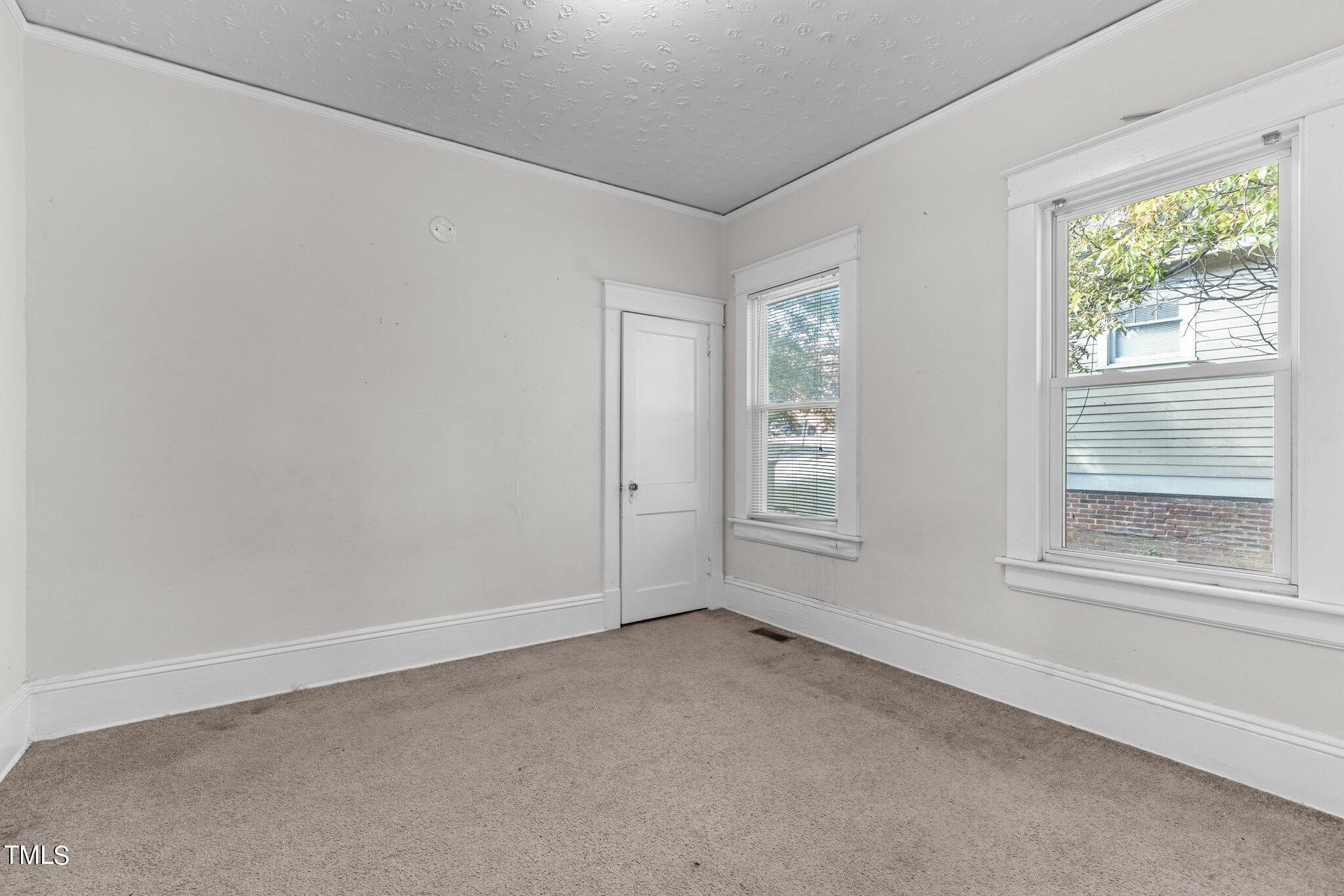 810 E Edenton Street Property Photo 13