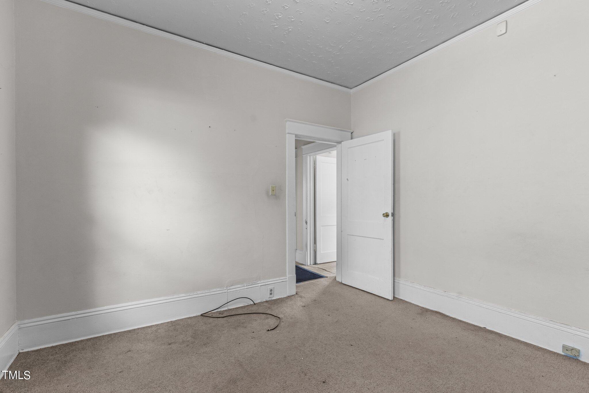 810 E Edenton Street Property Photo 14