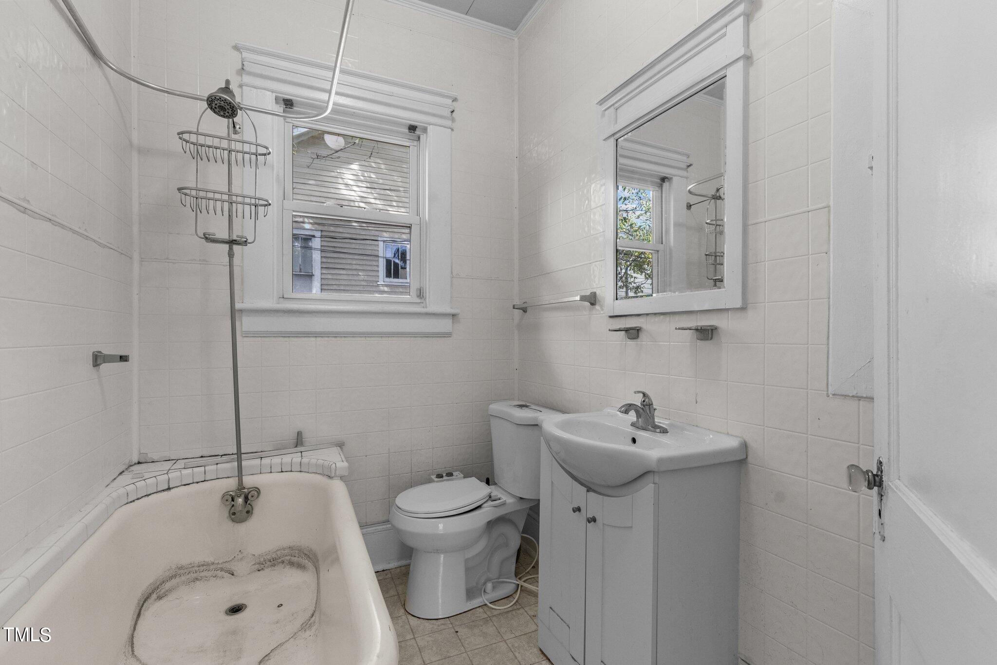 810 E Edenton Street Property Photo 15