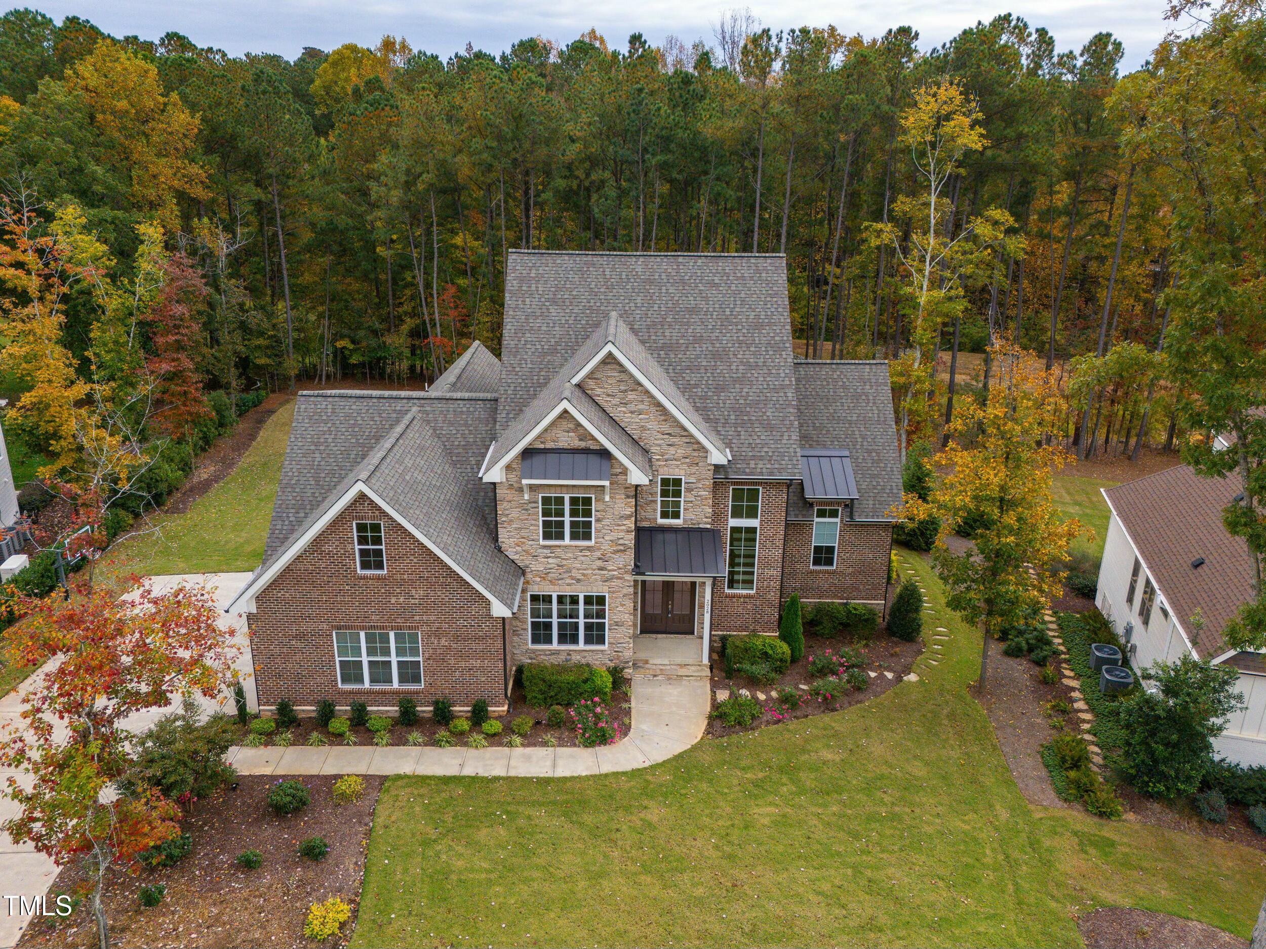 2028 Pleasant Forest Way Property Photo 2