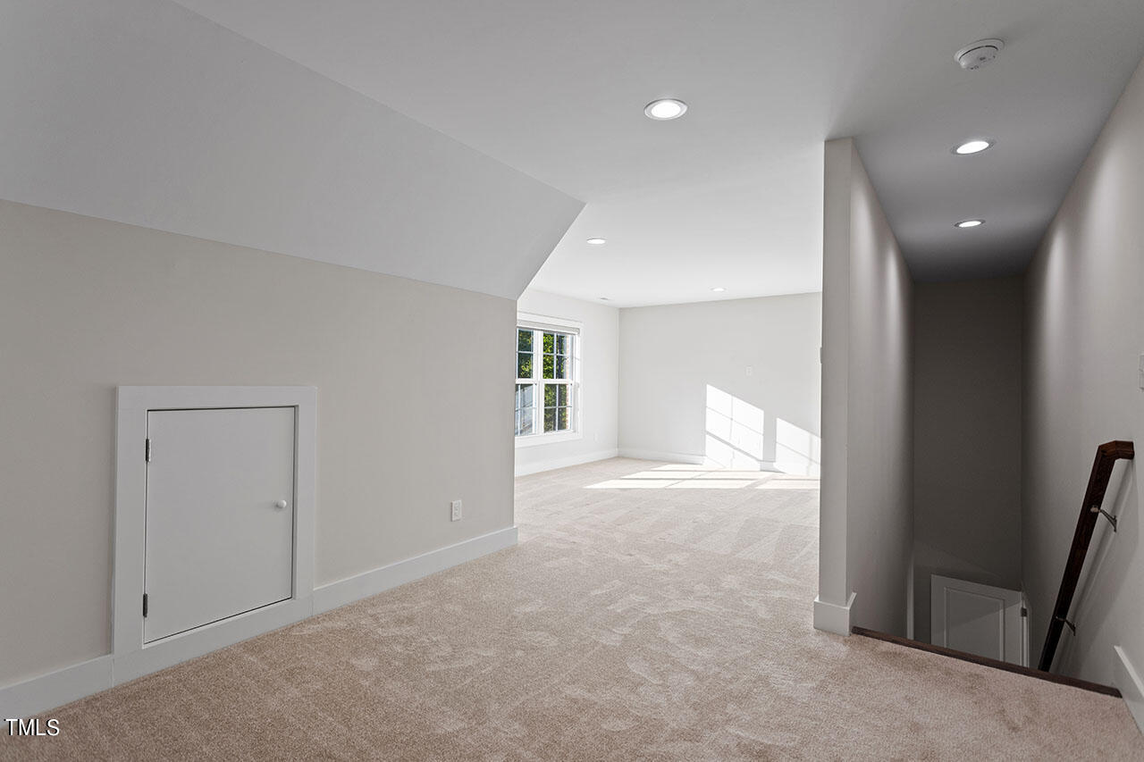2028 Pleasant Forest Way Property Photo 32