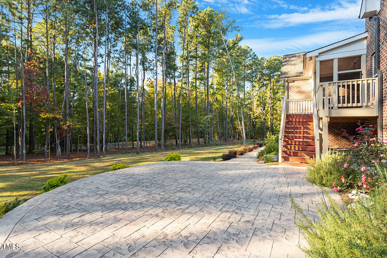 2028 Pleasant Forest Way Property Photo 41