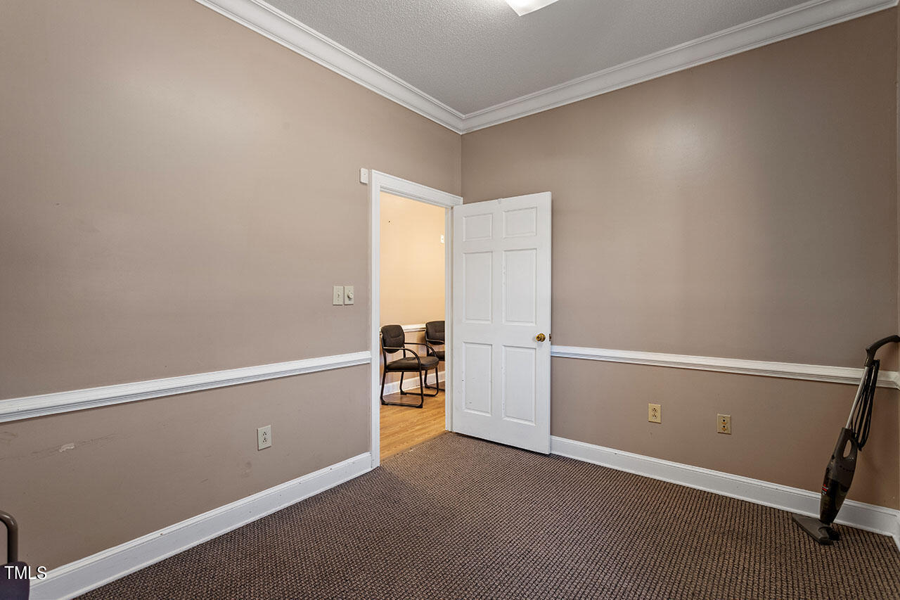 3201 Yorktown Avenue # 110 Property Photo 11