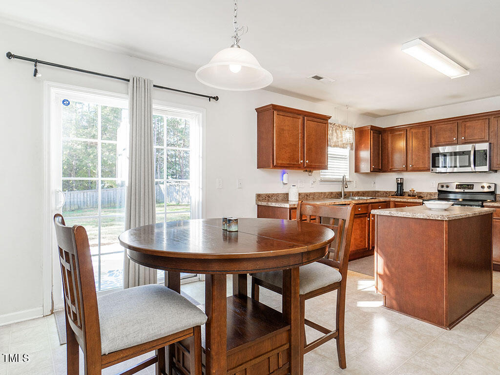 6608 Tromble Road Property Photo 14