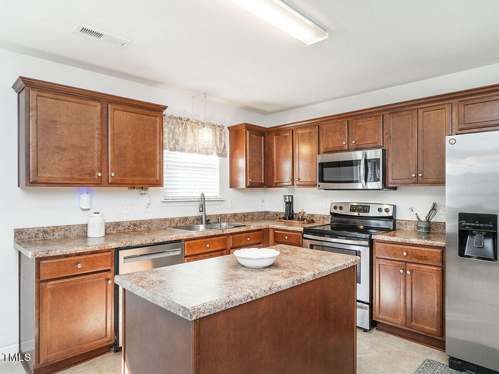 6608 Tromble Road Property Photo 16
