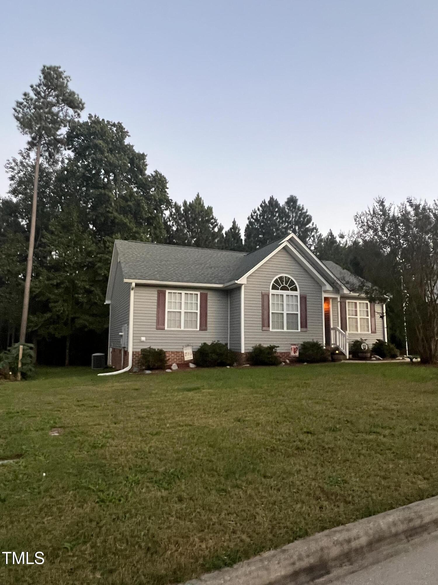 105 Gentle Rio Court Property Photo 2