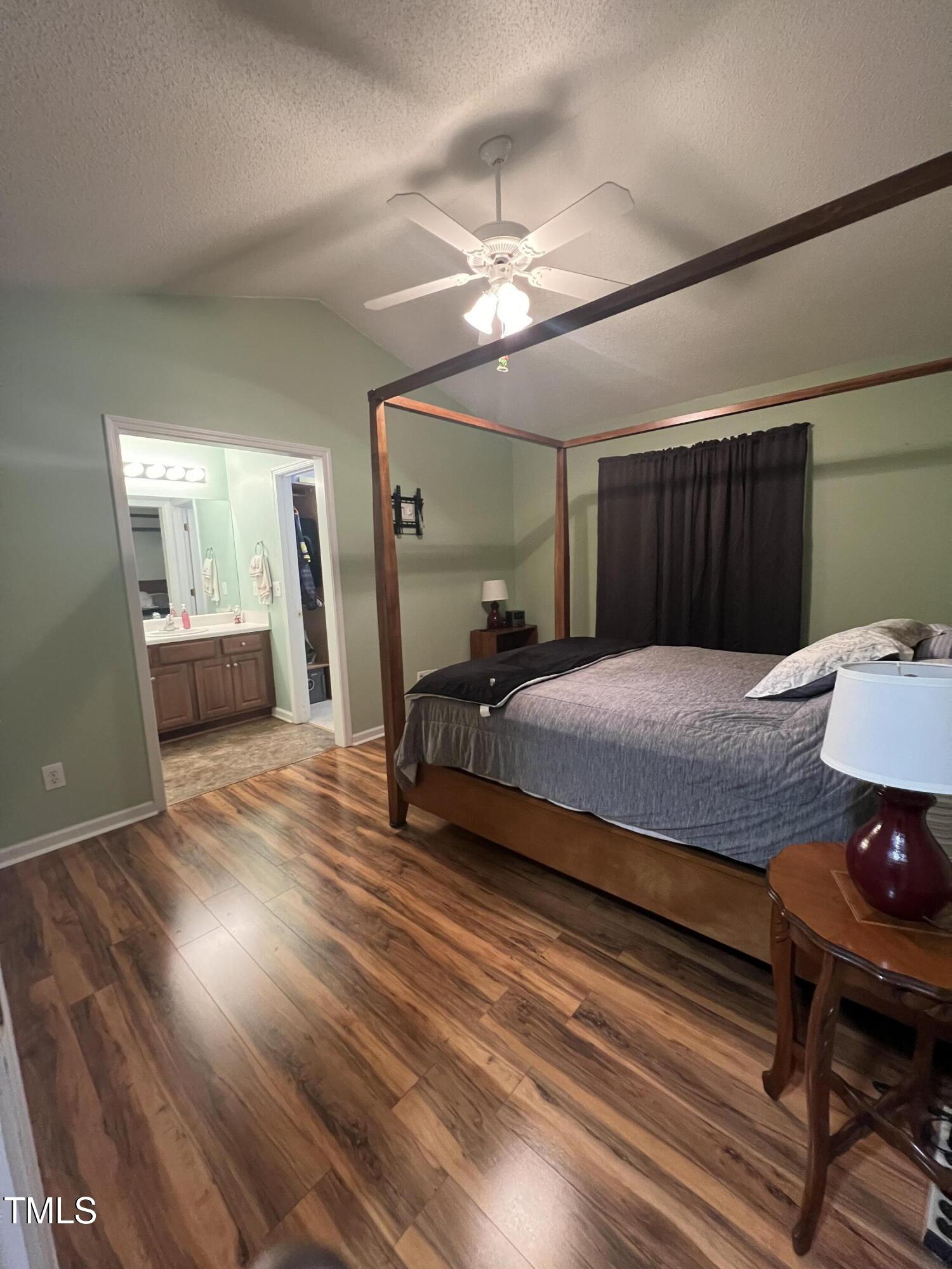 105 Gentle Rio Court Property Photo 15