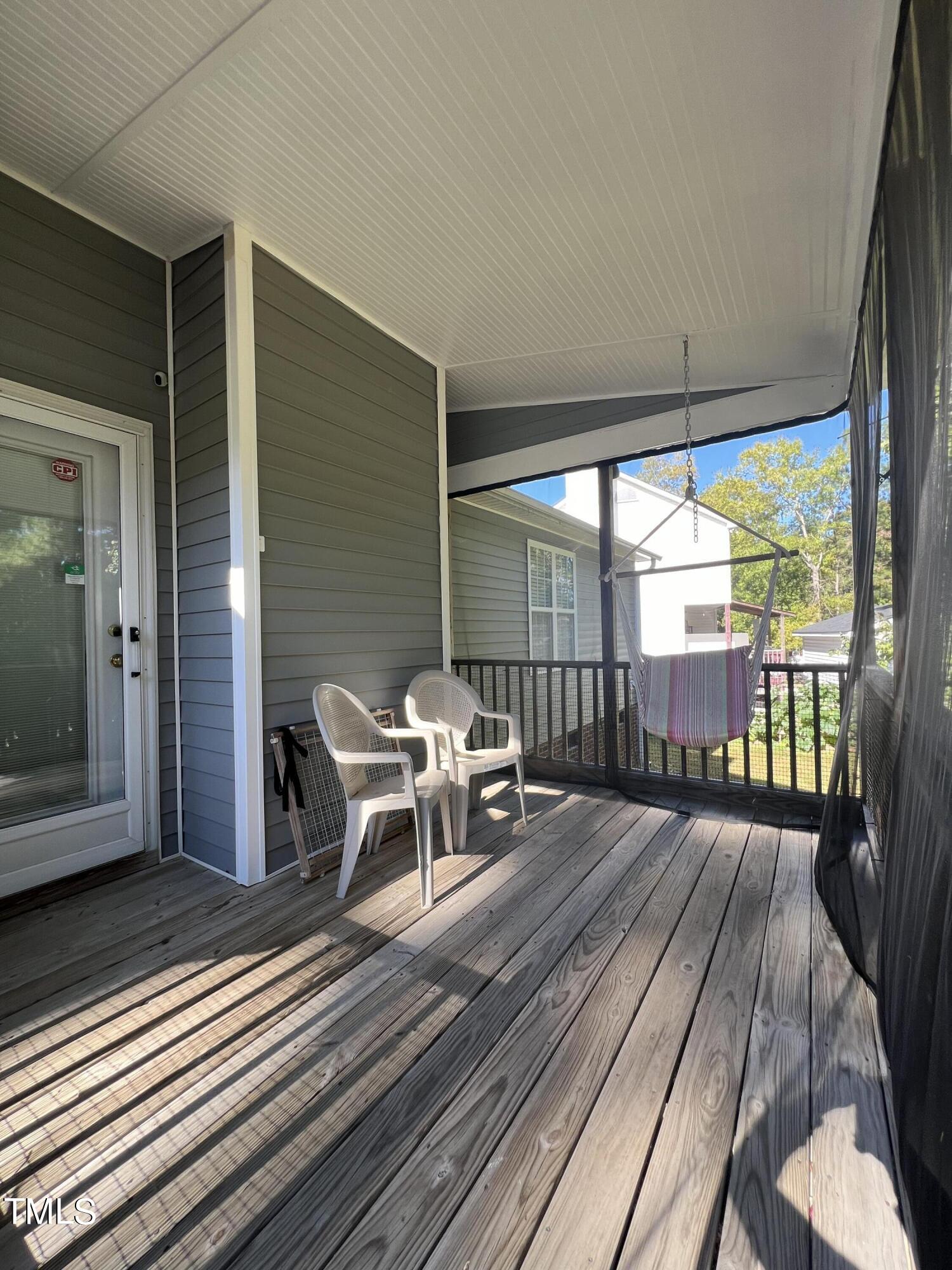 105 Gentle Rio Court Property Photo 17