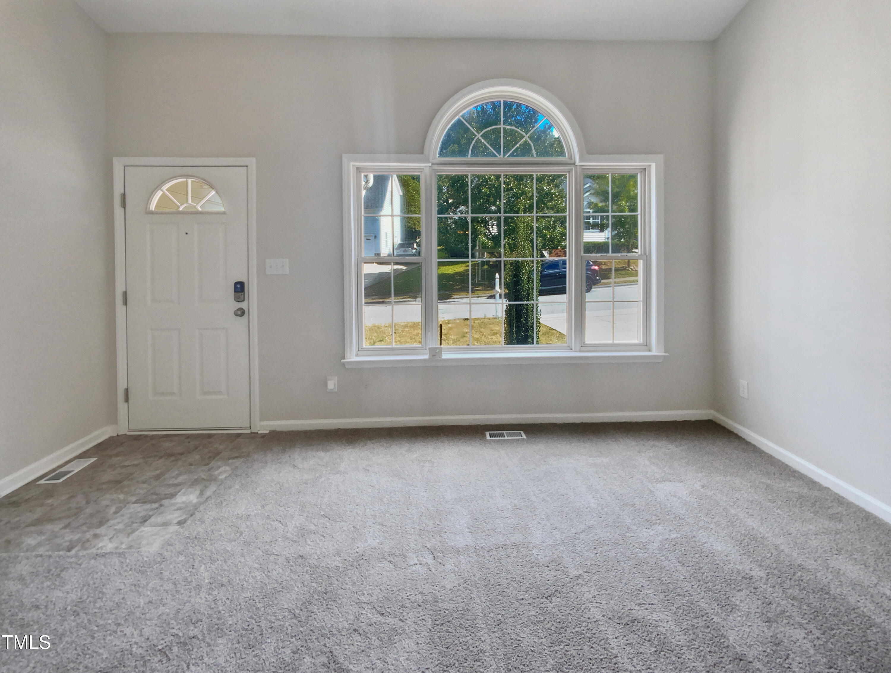 6849 Coventry Ridge Road Property Photo 9