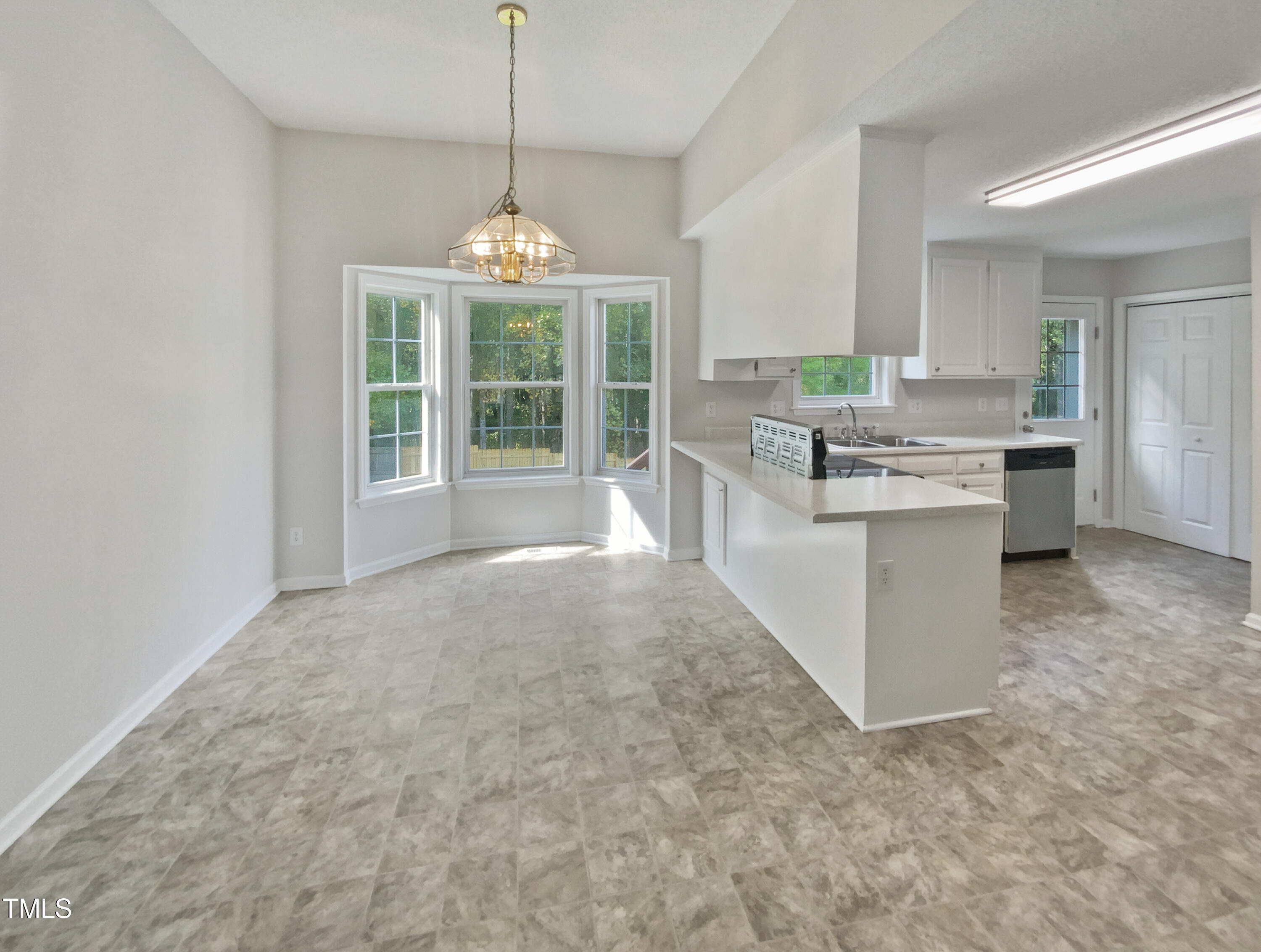 6849 Coventry Ridge Road Property Photo 12